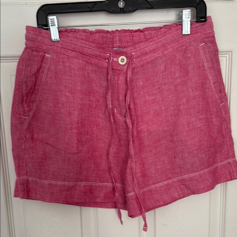 Tommy Bahama Vibrant Pink Cuffed Bermuda Shorts with Relaxed Fit